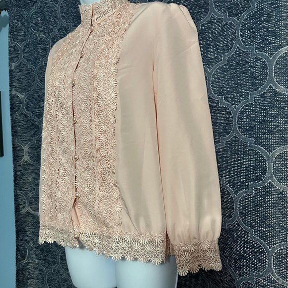 Bedford Fair women's 08P NWOT vintage pink with pearl button down blouse - Picture 4 of 5